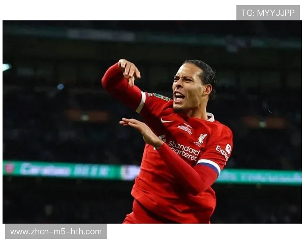 利物浦角球混战，范迪克高点优势头槌建功