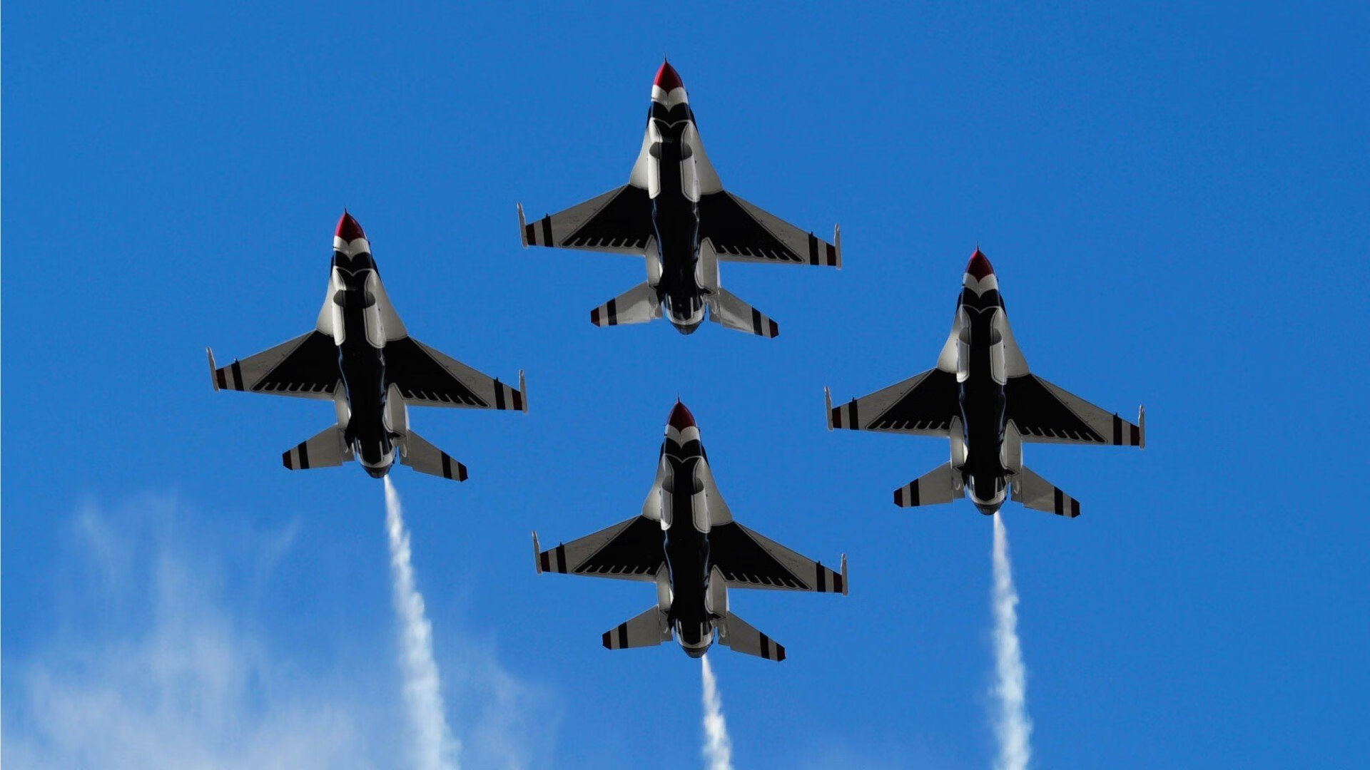 华体会app下载-战队更换教练后战术风格焕然一新，换个战队之前的战力还有吗