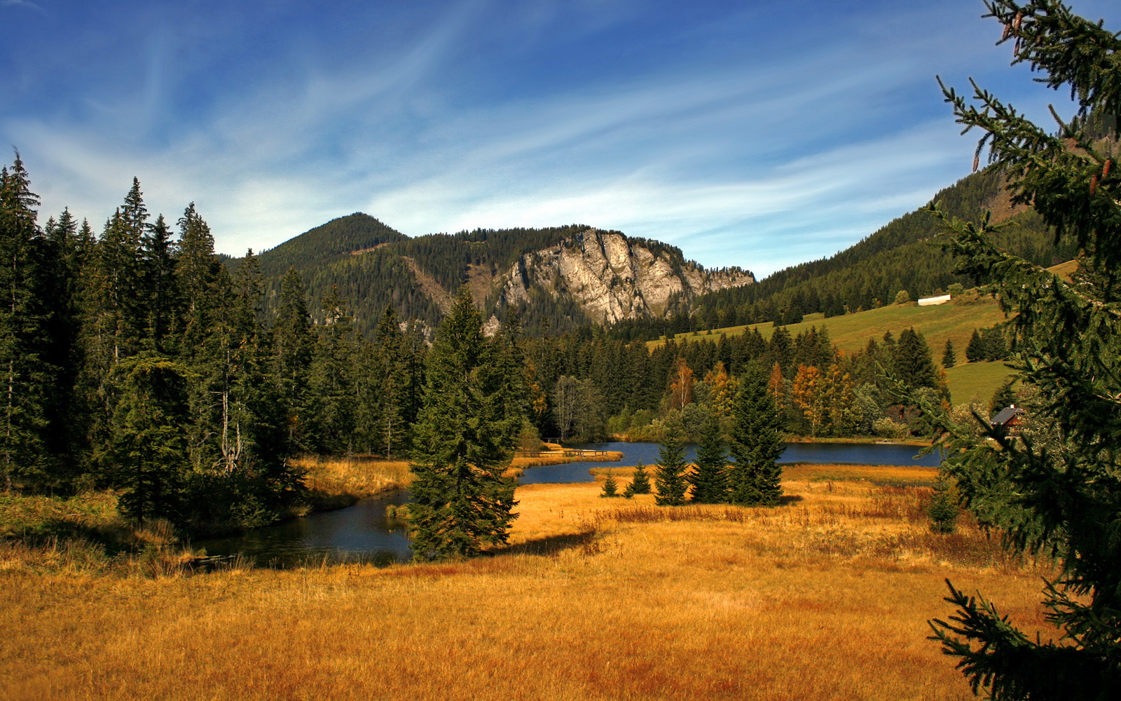 华体会网站-职业球员防守意识培养严重滞后，防守持球队员需要防什么  第3张